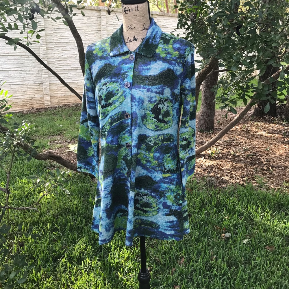 NWT Parsley & Sage Top 3/4 Sleeve Button Back M